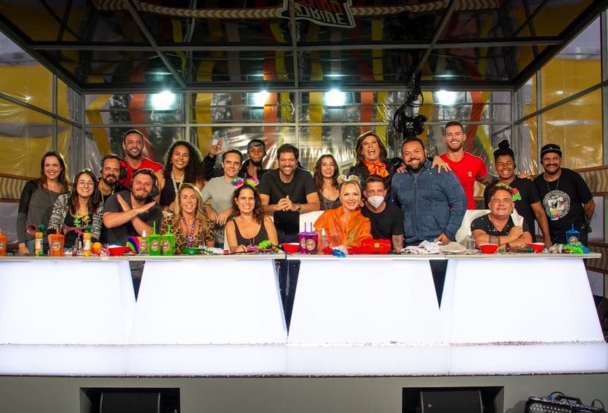 Entre risadas e brilhos, nasce o entretenimento que conquista corações.